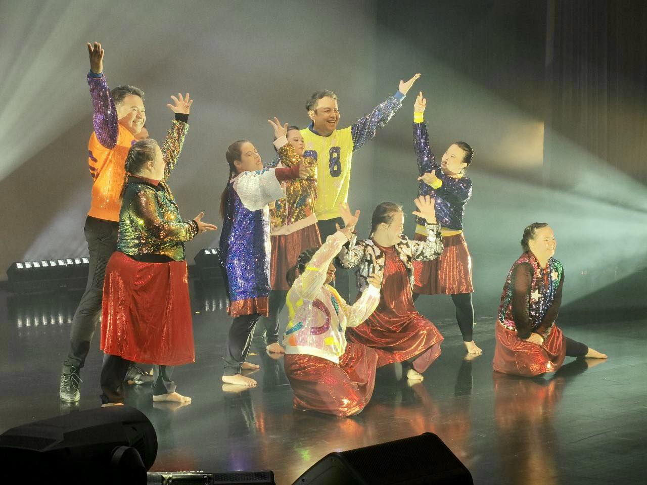 The ensemble cast of Echoes in the Wild taking a bow after their performance