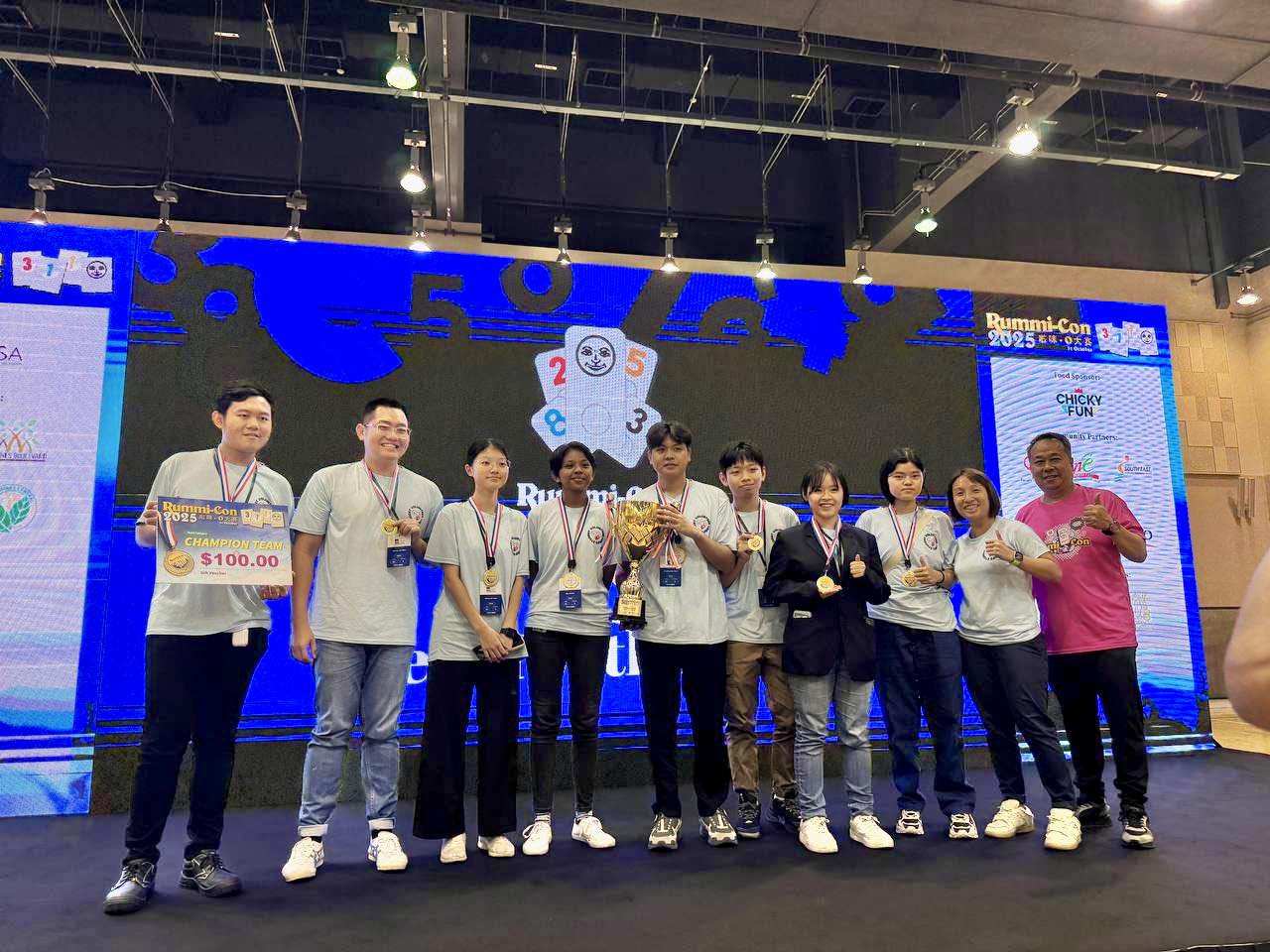 Seniors engaging in Rummikub at Rummi-Con 2025