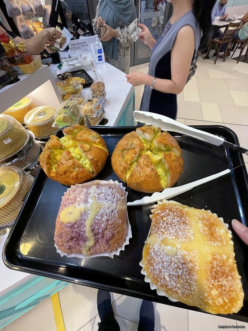 A tray of various breads and pastries at Swee Heng 1989 Classic.